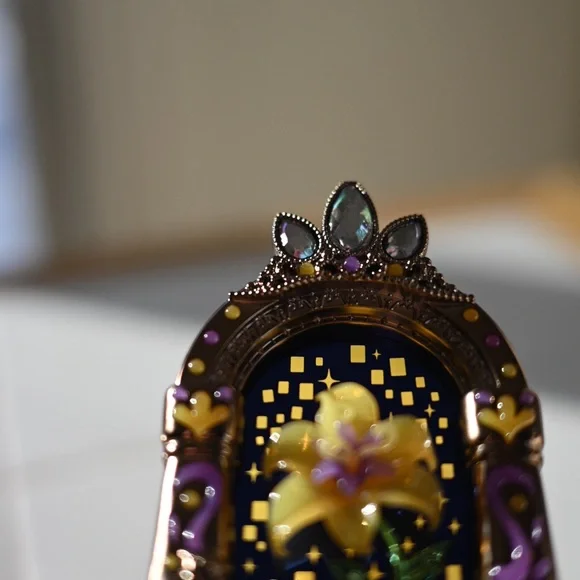 Rapunzel Bath & Body Works Tangled
Wallflower Night Light Brand New With Tags - Picture 5 of 15